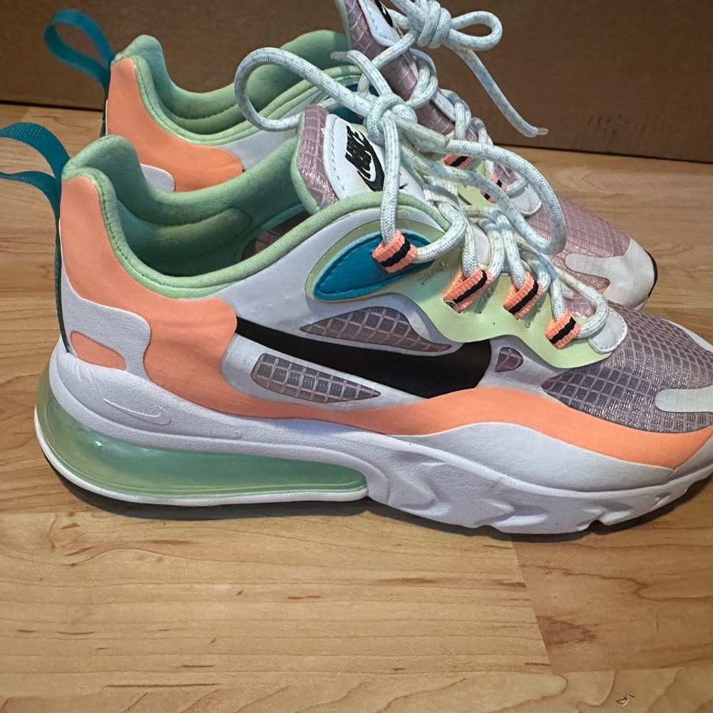 Nike Air Max 270 React SE Light Arctic Pink Size 7